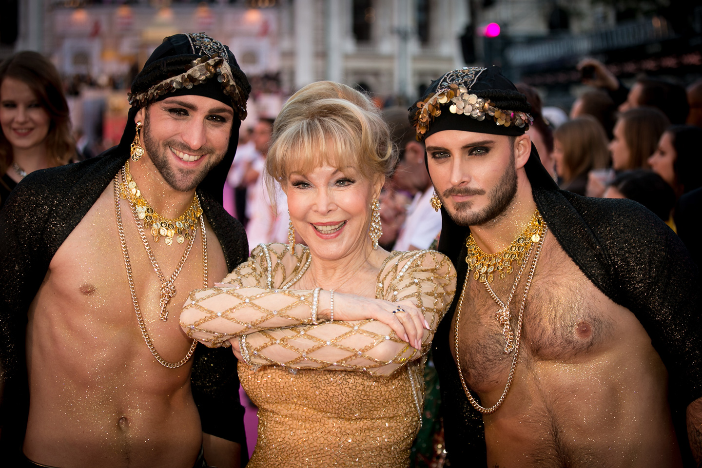 Bezaubernde Jeannie - Barbara Eden