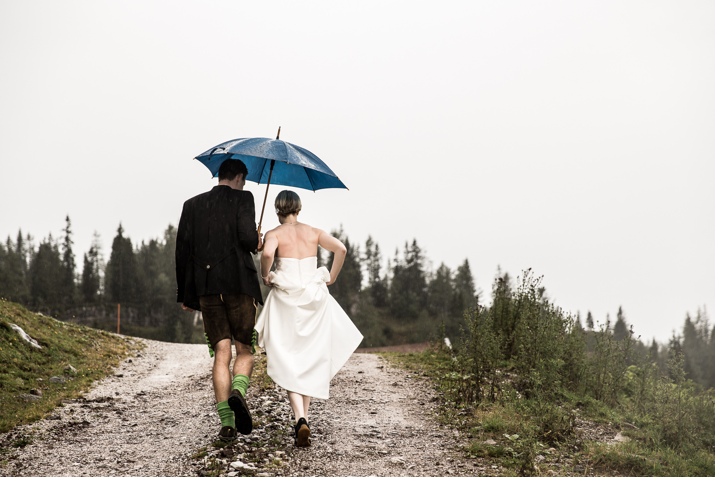 It's raining on my head